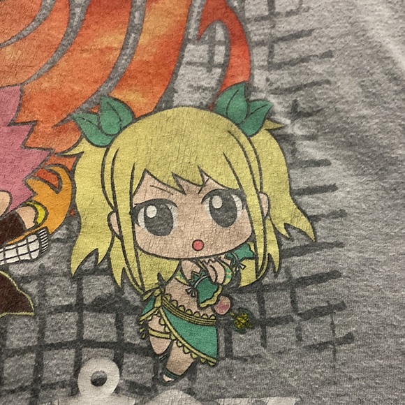 Fairy tail merchandise. Size:L brand is funination. All grey plus graphic front - Picture 5 of 7